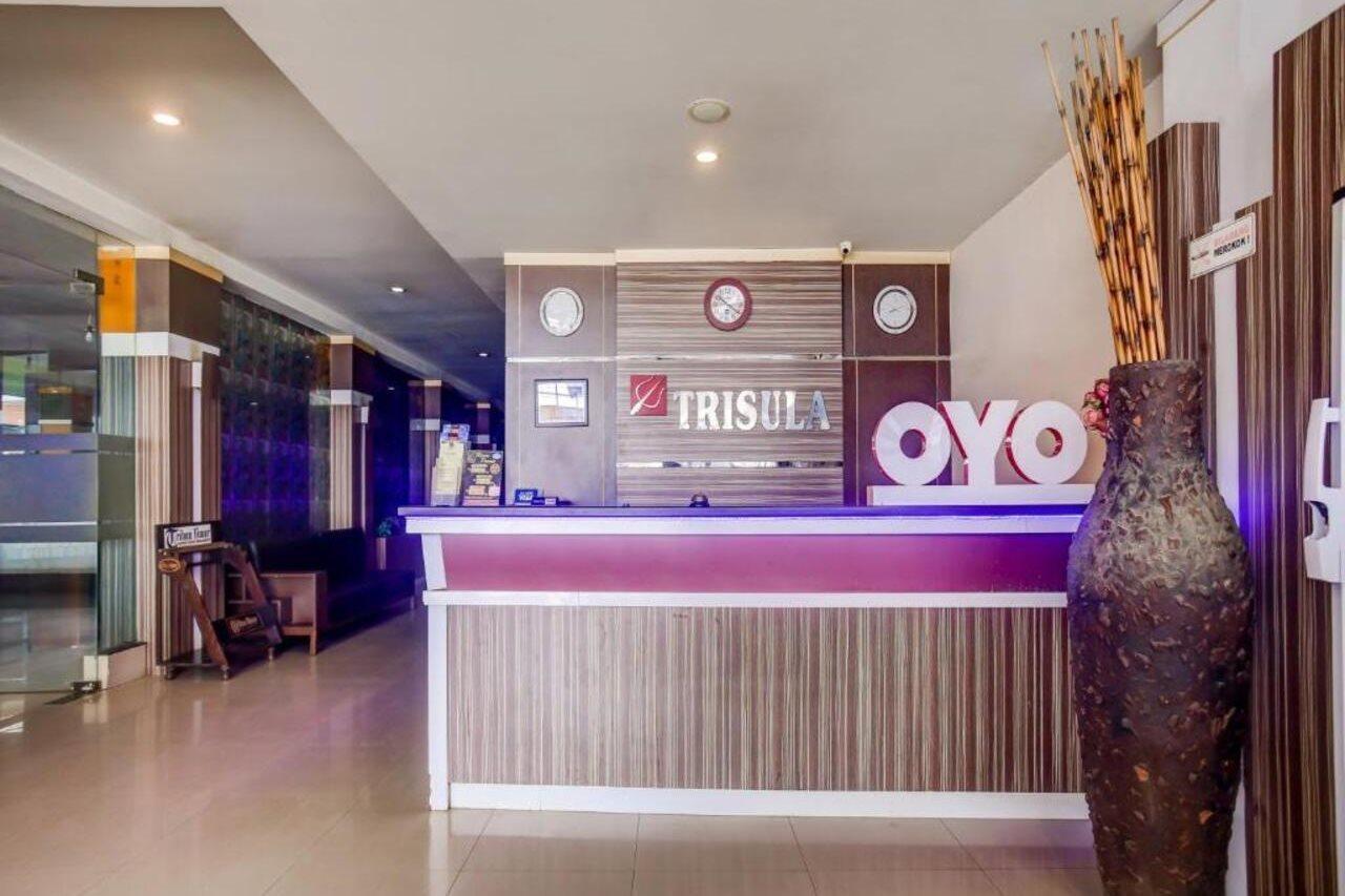 Oyo 3936 Hotel Trisula Makassar Kültér fotó