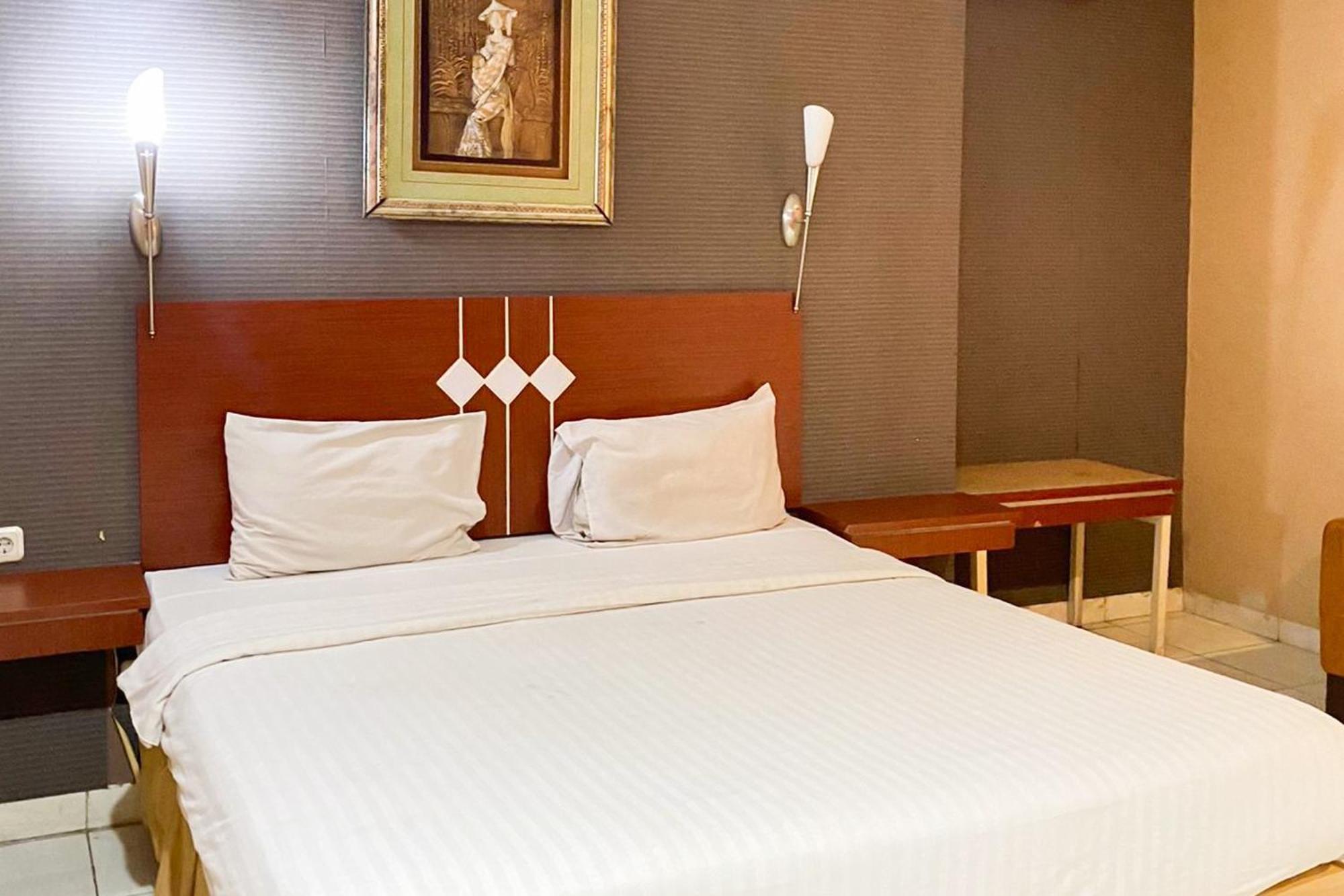 Urbanview Trisula Hotel Makassar Kültér fotó