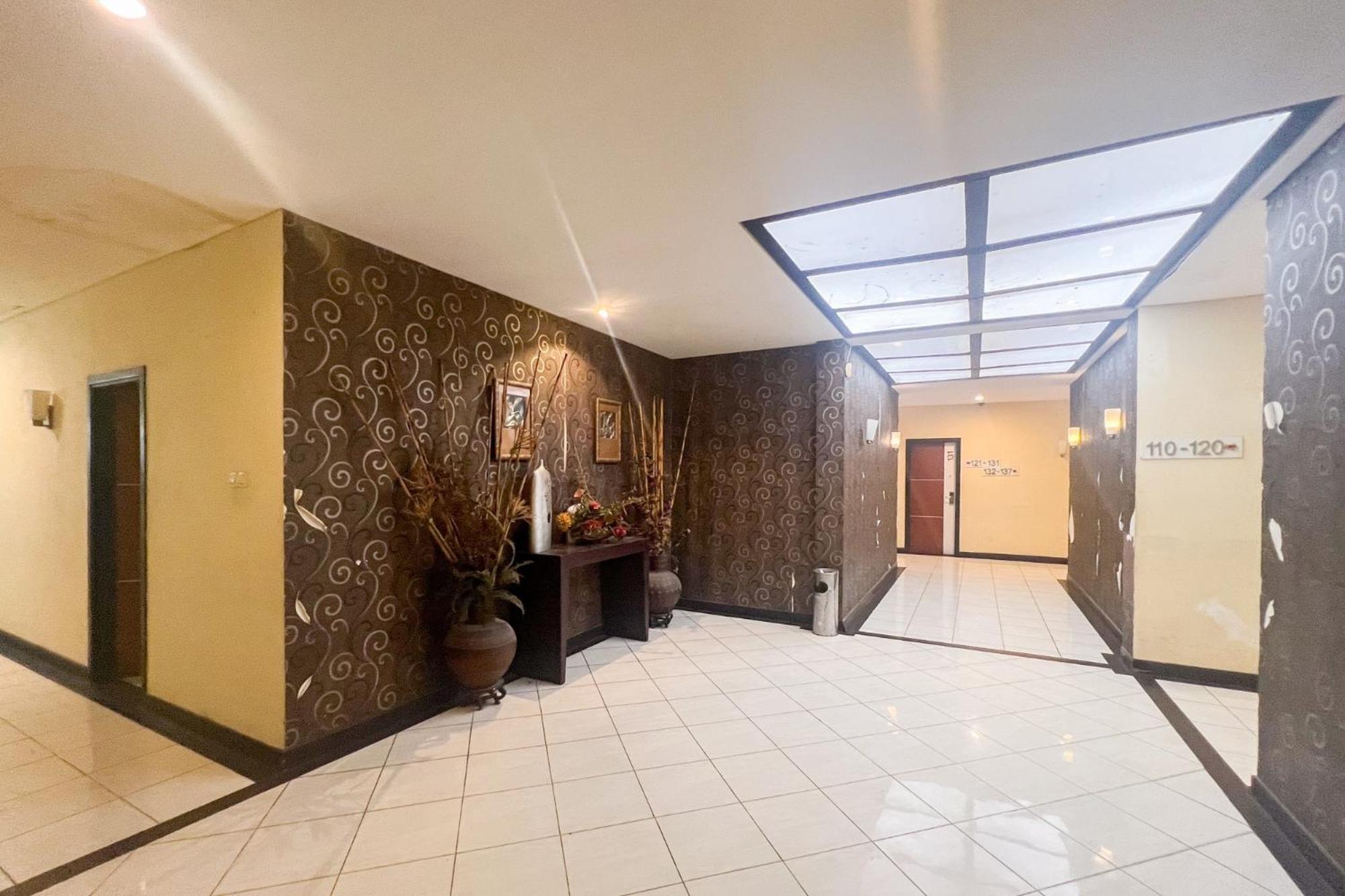 Urbanview Trisula Hotel Makassar Kültér fotó