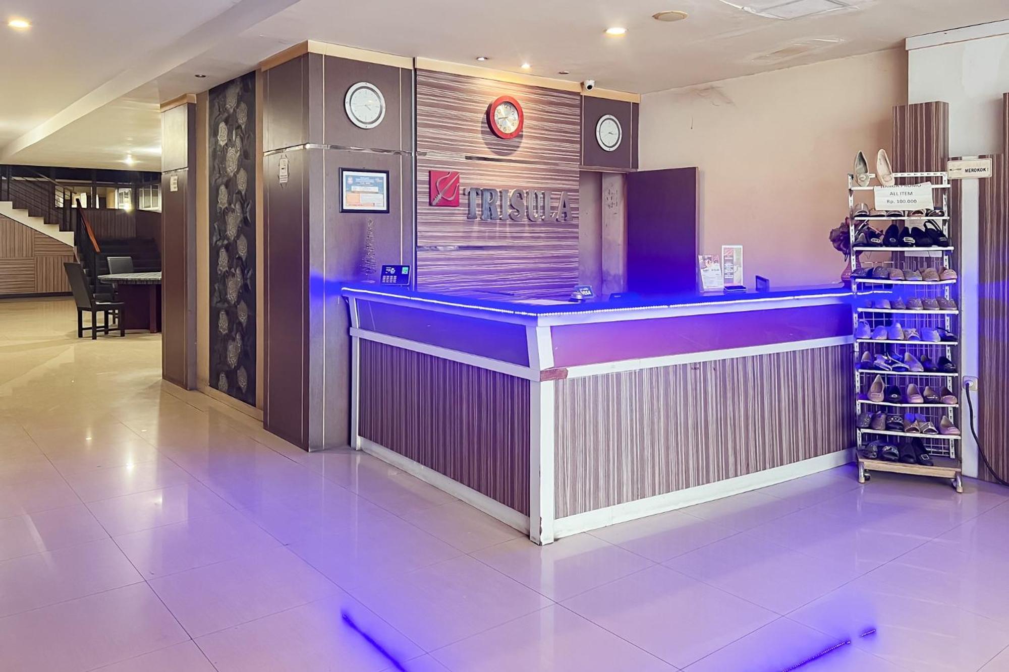 Urbanview Trisula Hotel Makassar Kültér fotó